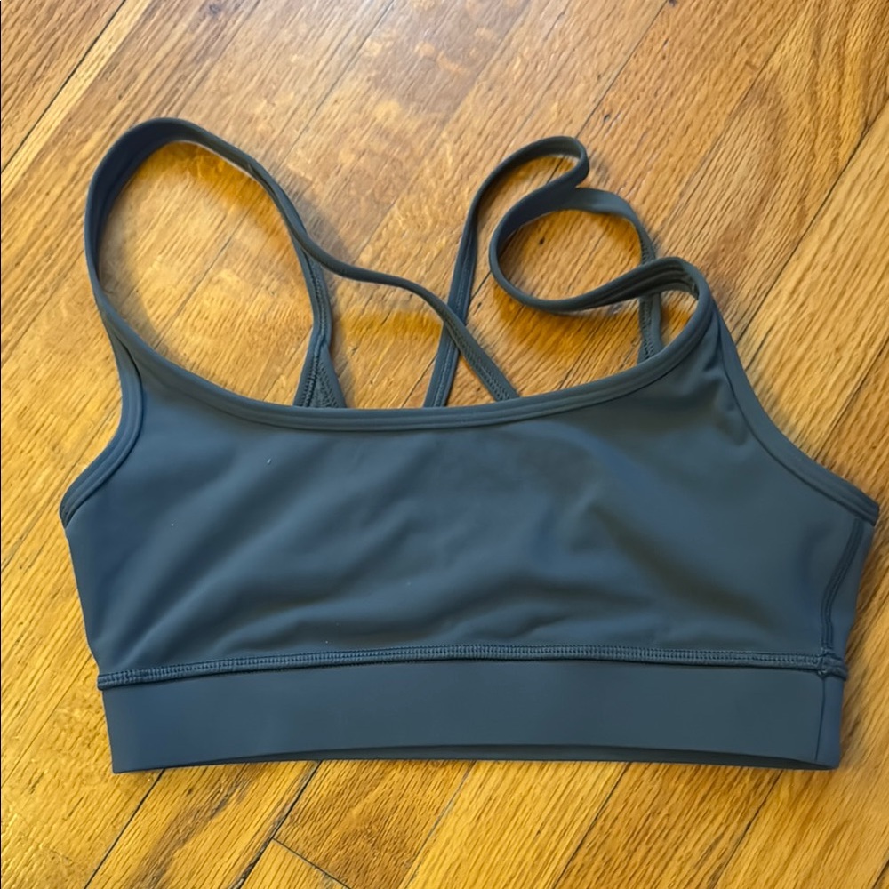 Vuori Gray Sports Bra with Crossback Design